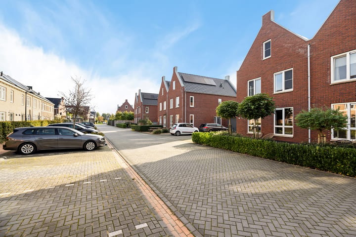 Twee-onder-één-kap te koop: Palfrenier 9, Heerenveen