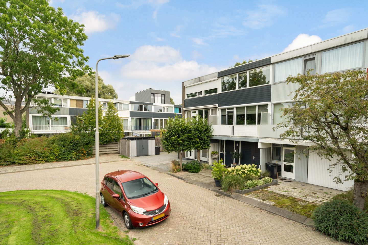 Photo 35 of Berliozplein 3