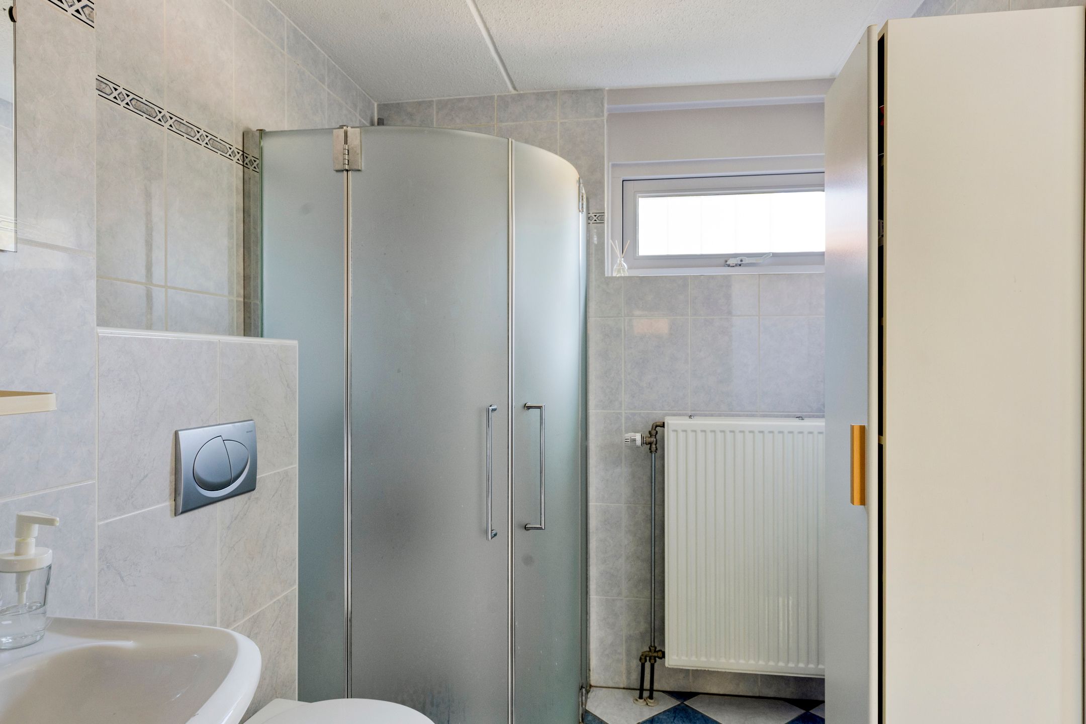 Photo 21 of Bernard Zweersstraat 31
