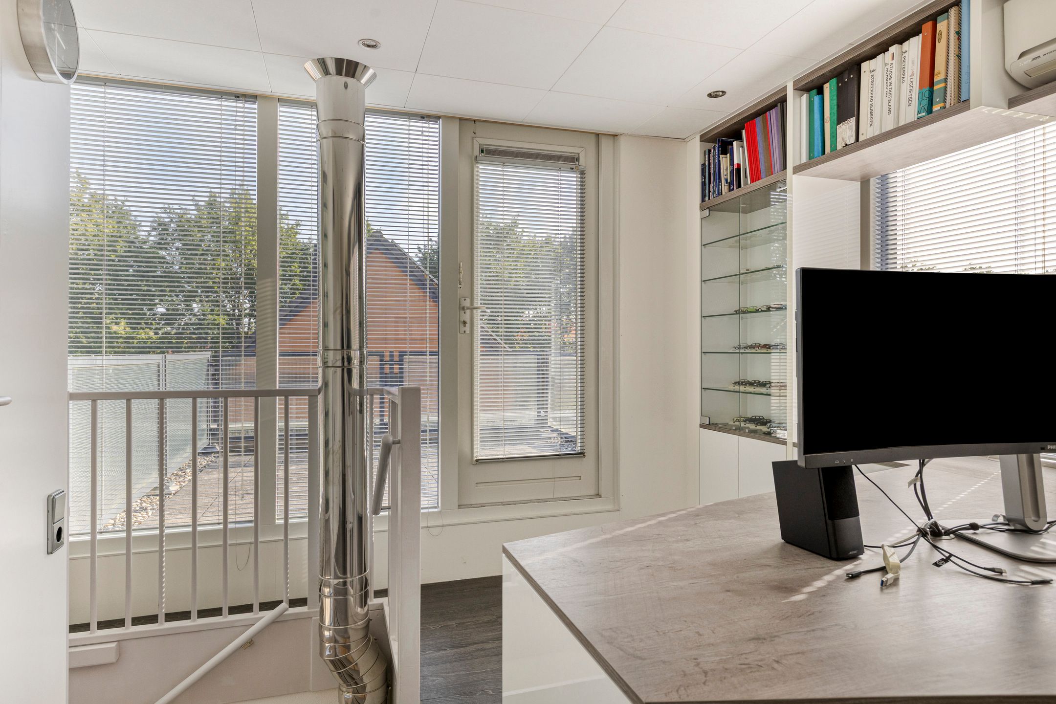 Photo 27 of Bernard Zweersstraat 31