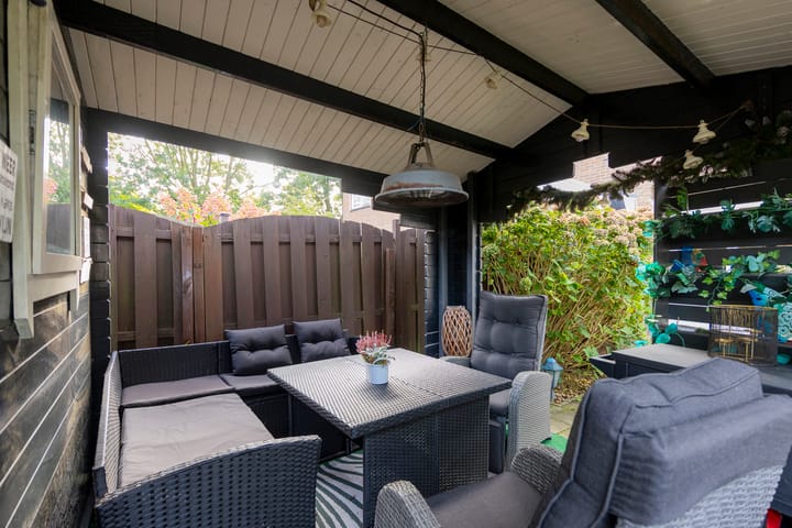 Tussenwoning te koop: Menpad 26, Nieuw-Weerdinge