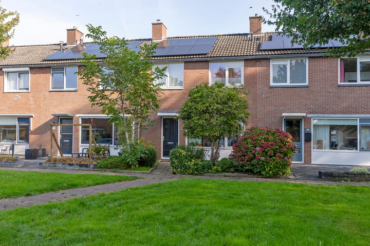 Tussenwoning te koop: Menpad 26, Nieuw-Weerdinge