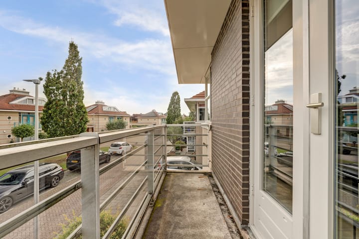 Tussenwoning te koop: Sterrenlaan 9, Waddinxveen