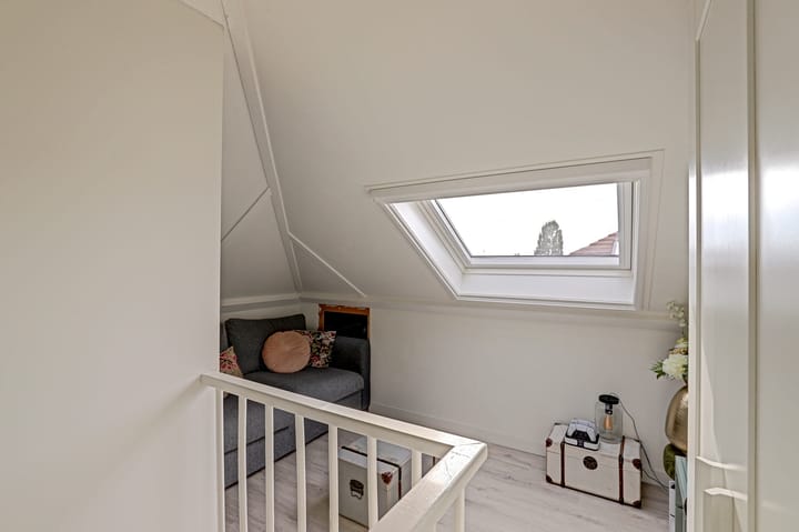 Tussenwoning te koop: Sterrenlaan 9, Waddinxveen