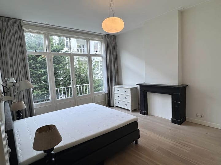 Appartement te huur: Valeriusstraat 272H, Amsterdam