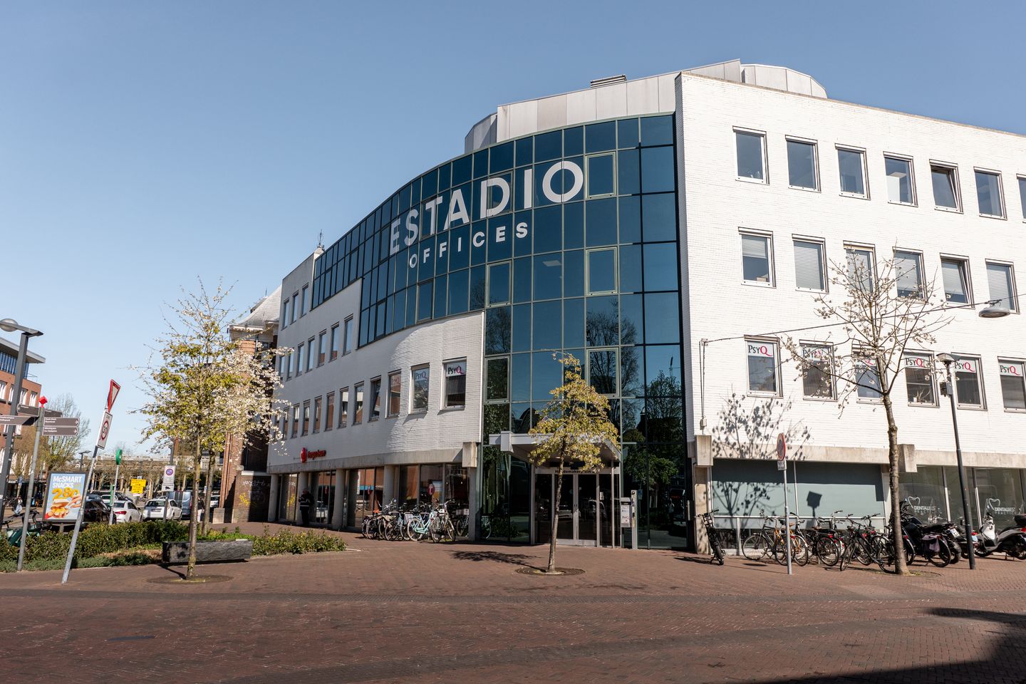 Bekijk foto 1 van Hoedemakerplein 2
