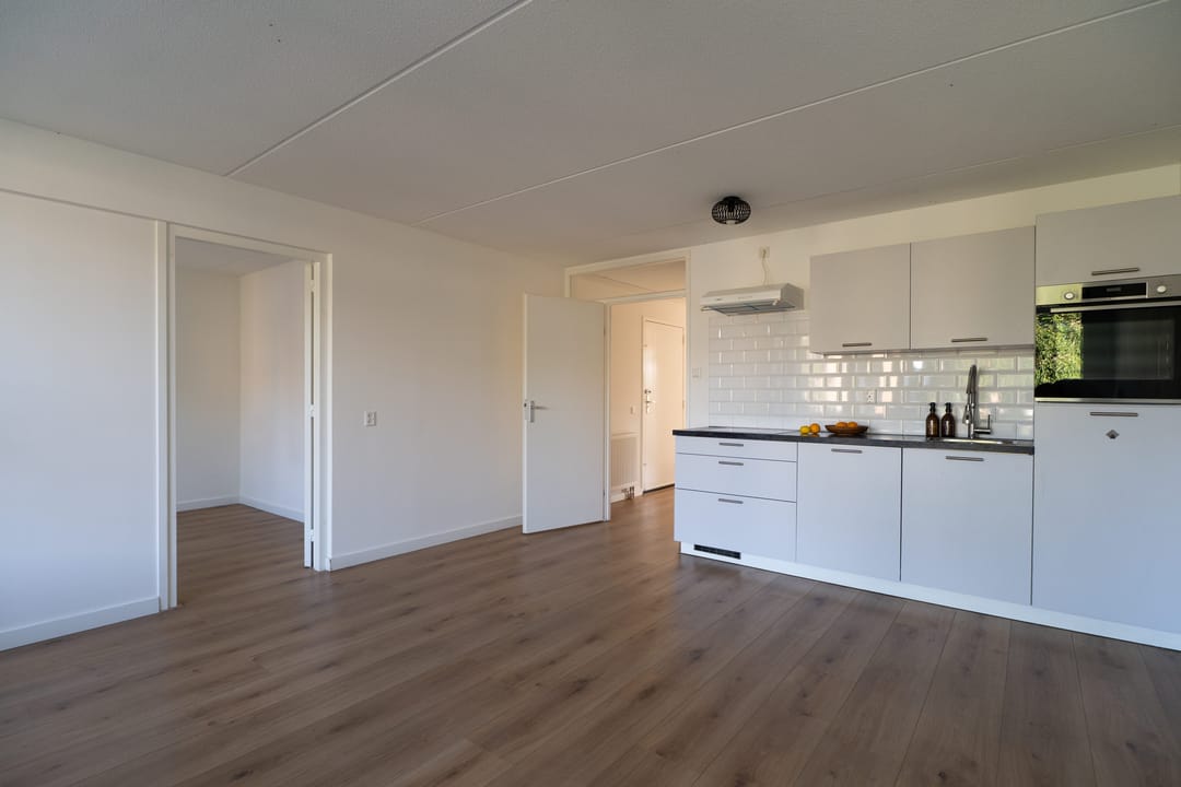 Photo 13 of Schaarsbergenstraat 46