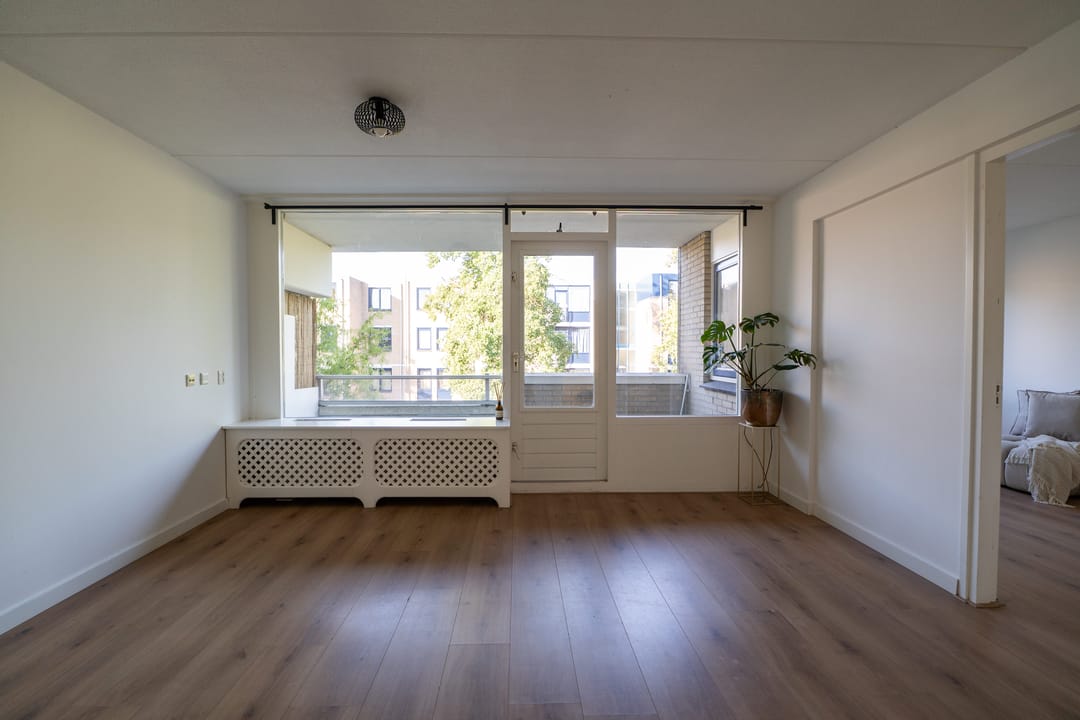 Photo 2 of Schaarsbergenstraat 46