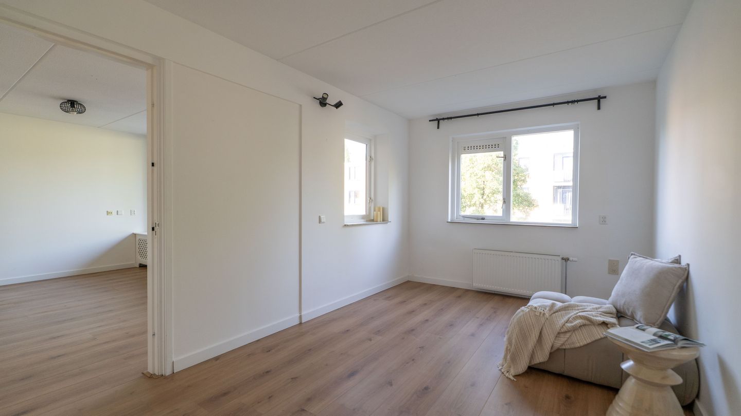 Photo 10 of Schaarsbergenstraat 46