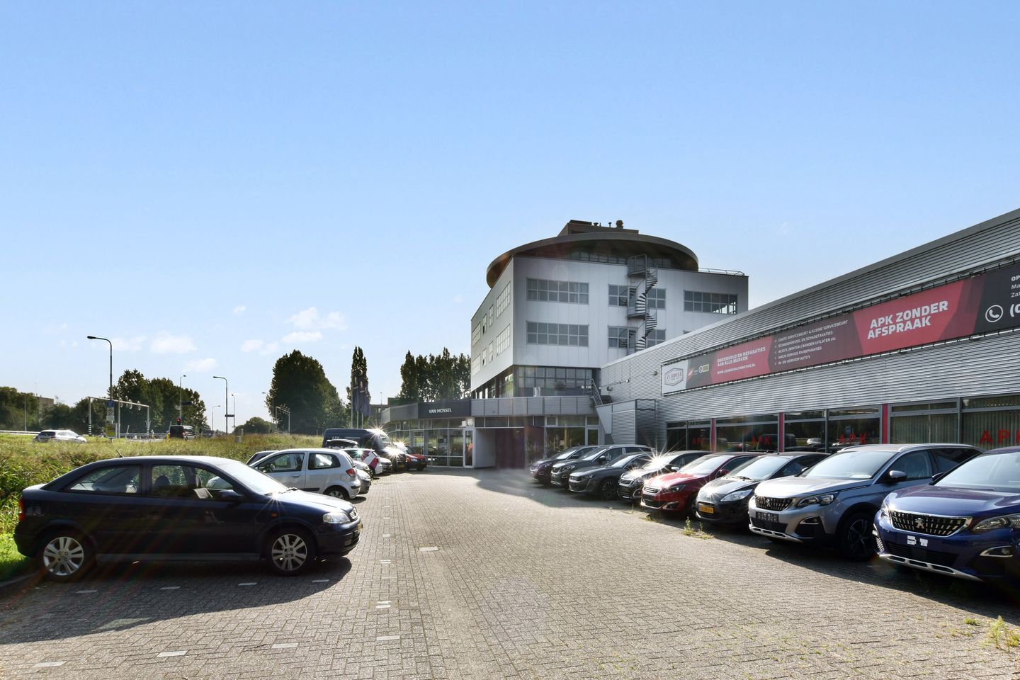 View photo 2 of Bouwerij 4