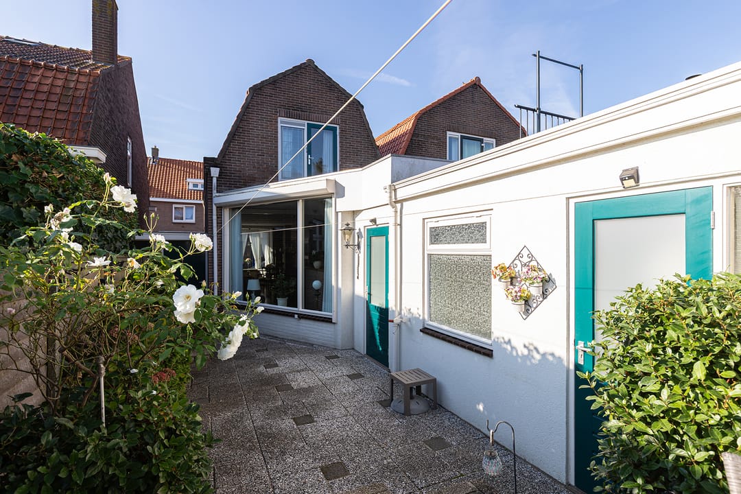 Photo 28 of Admiraal de Ruyterstraat 32