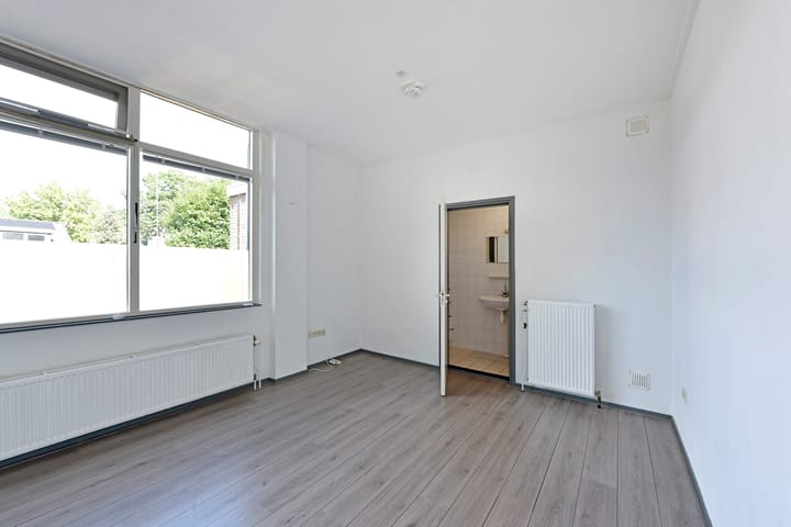 Photo 3 of Rijksweg 260-K04