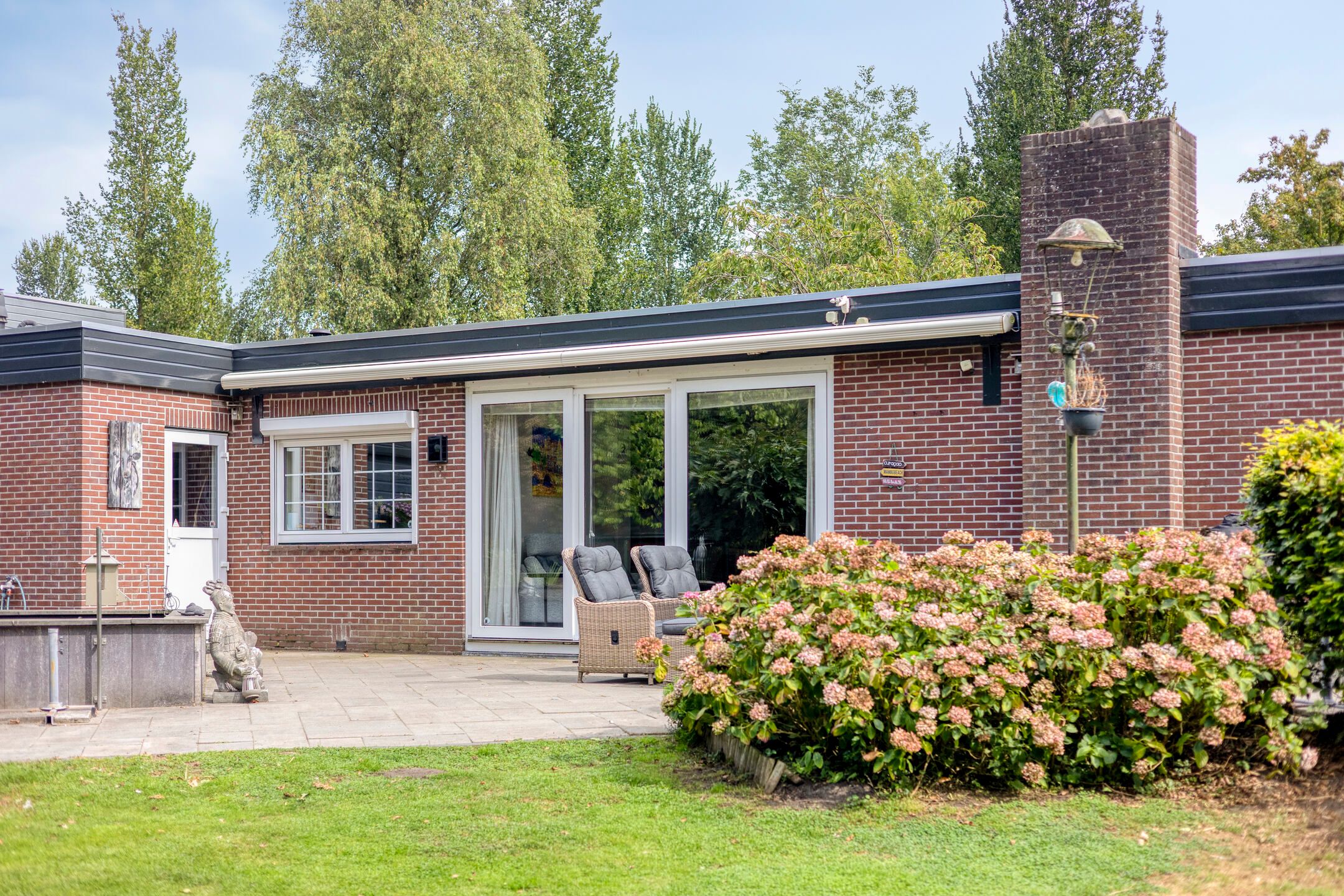 Photo 36 of Burgemeester D. Kooimanweg 31