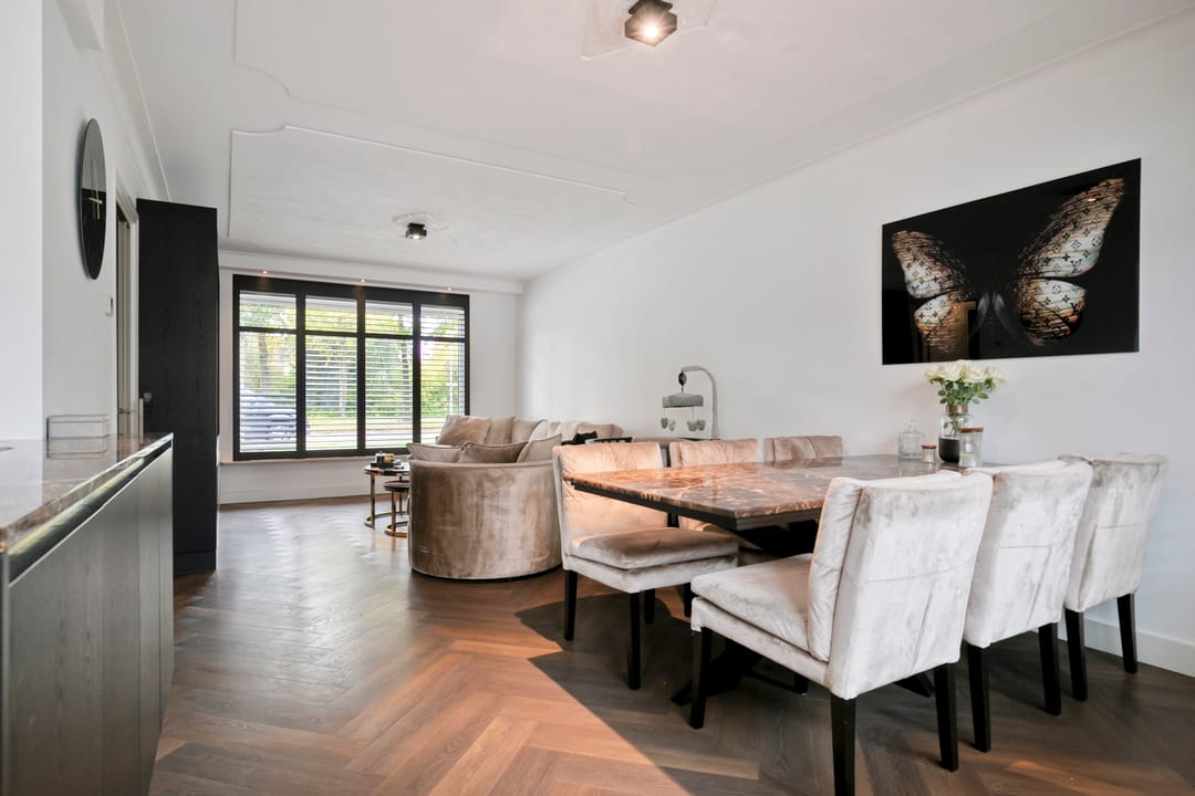 Photo 7 of Floralaan West 210