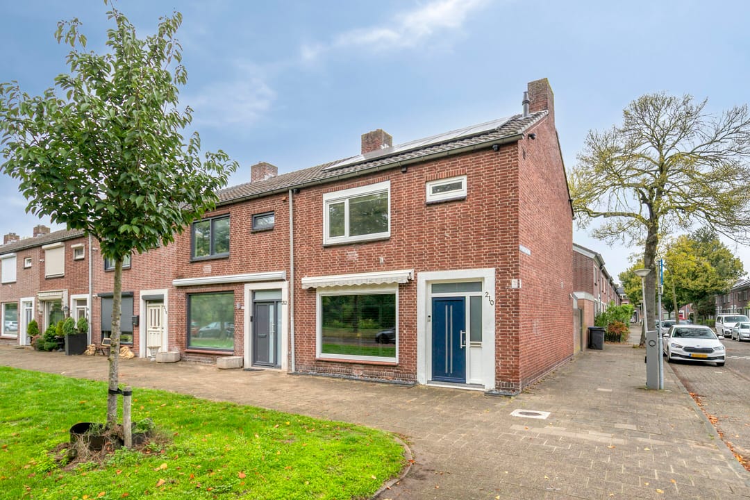 Photo 32 of Floralaan West 210