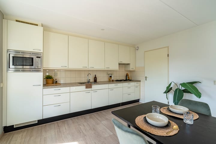 Appartement te koop: Klepel 422, Emmen