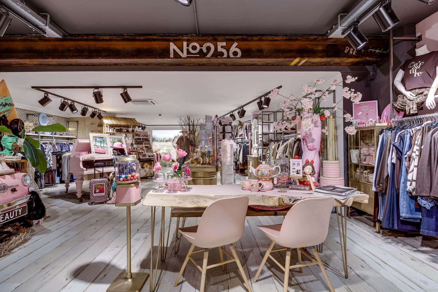 Bekijk foto 4 van Dorpsstraat 256