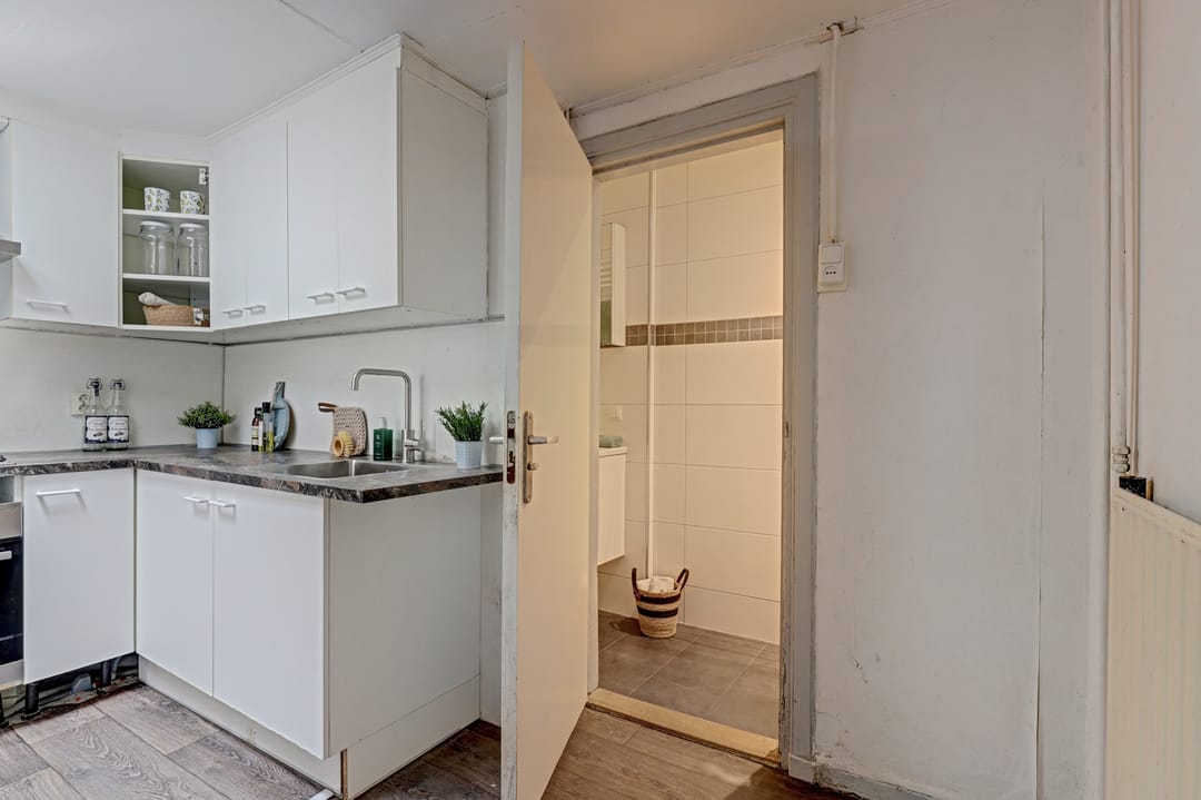 Photo 23 of Anna Beijerstraat 4