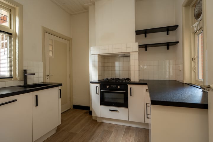 Tussenwoning te koop: Stationslaan 2C, Stadskanaal