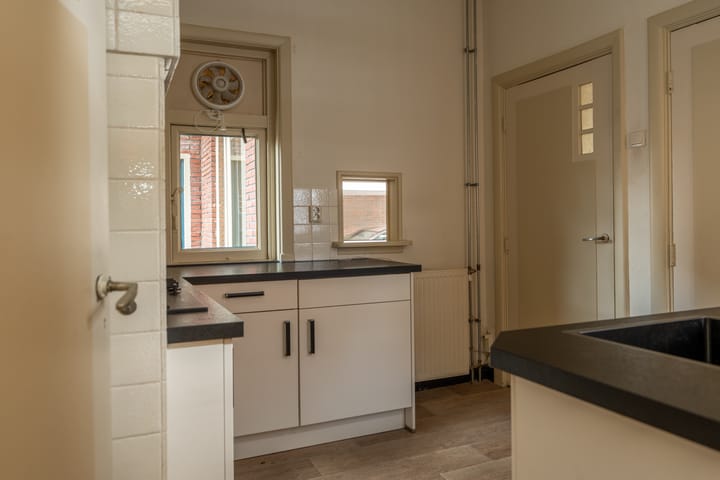 Tussenwoning te koop: Stationslaan 2C, Stadskanaal