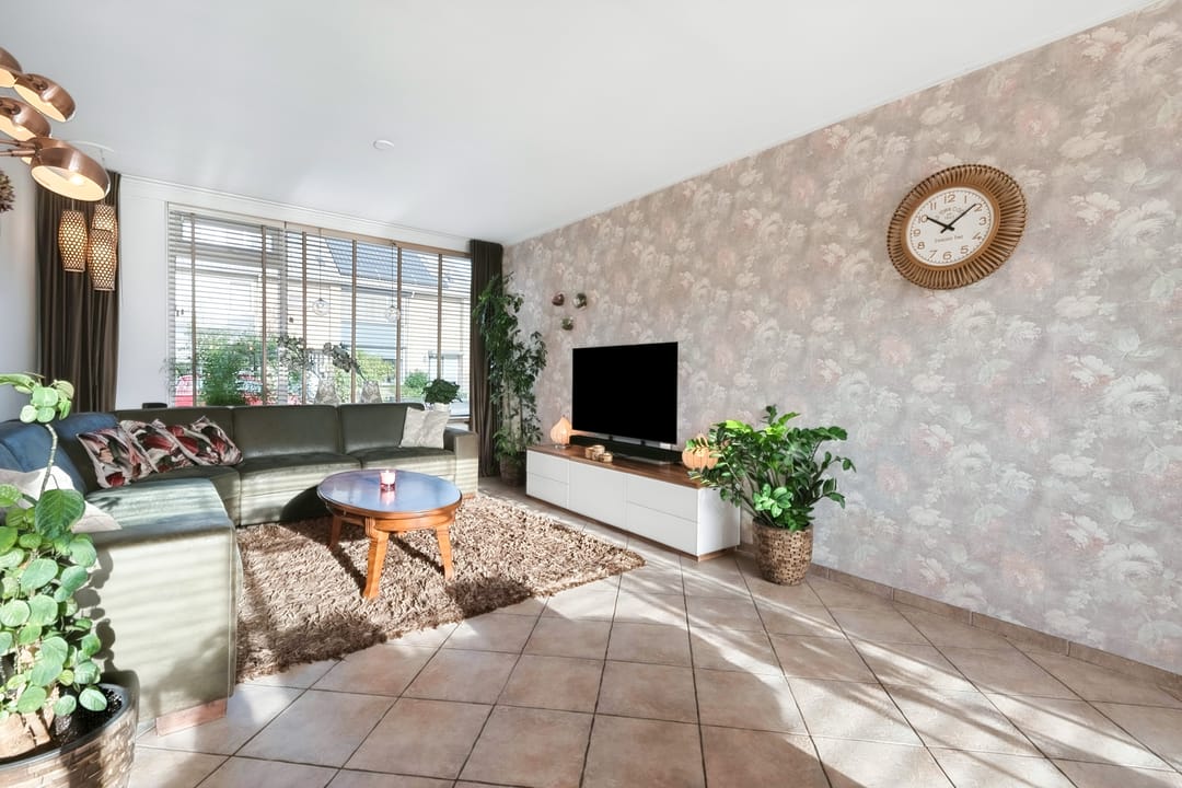 Photo 7 of Carmenstraat 8