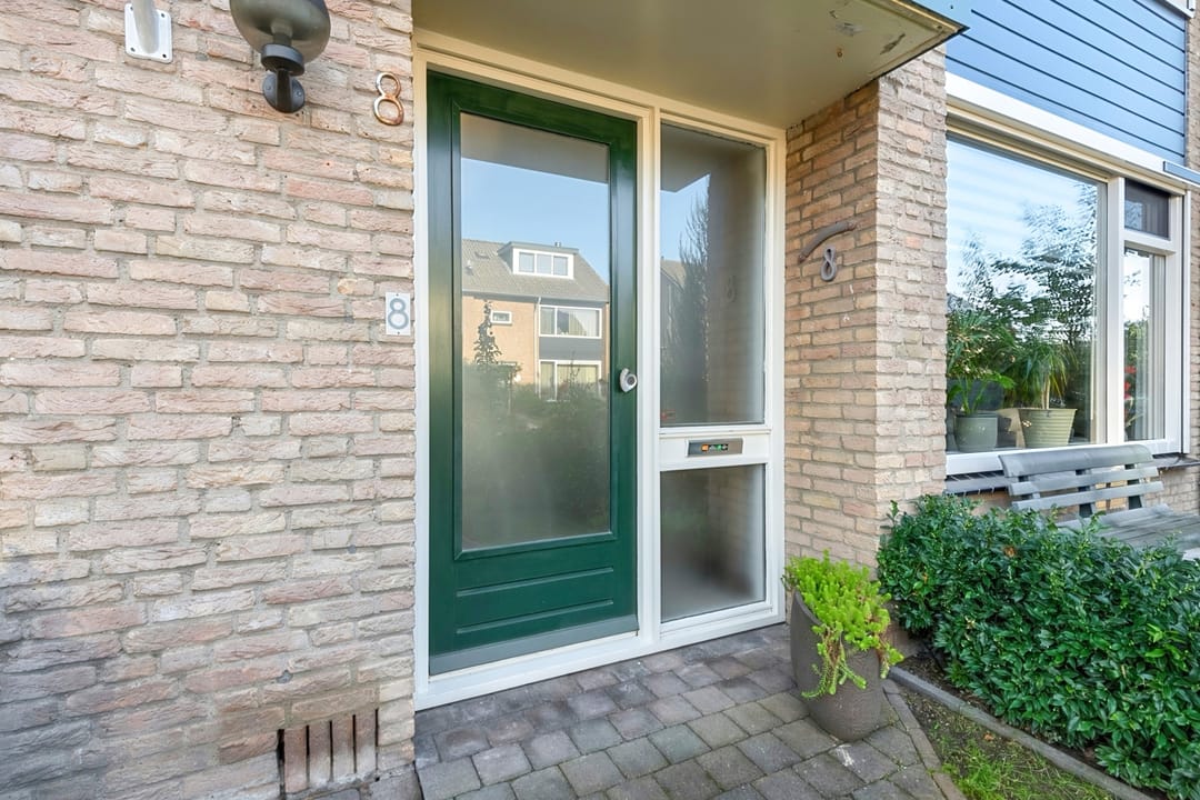 Photo 16 of Carmenstraat 8