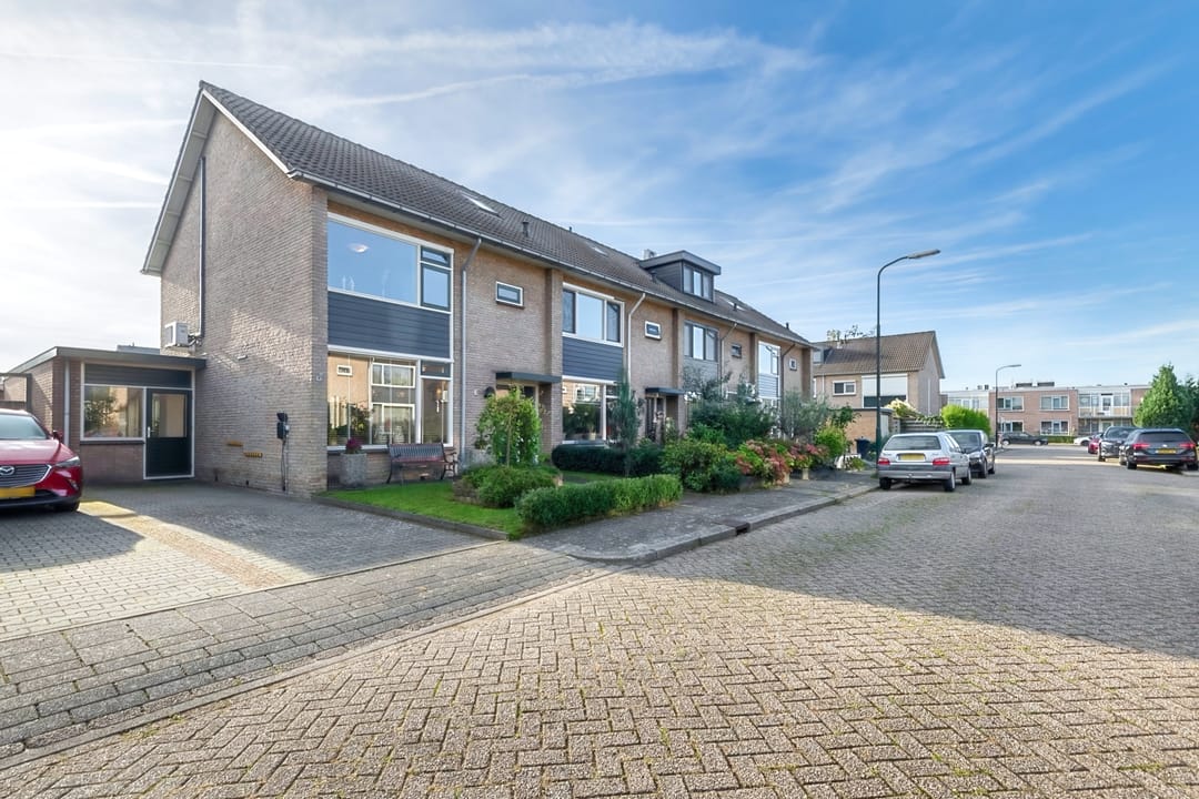 Photo 58 of Carmenstraat 8