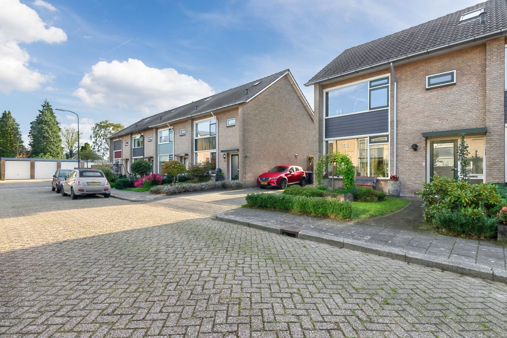 Photo 54 of Carmenstraat 8