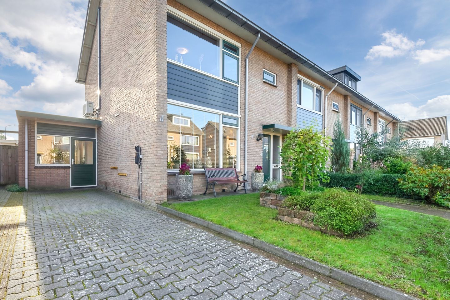 Photo 55 of Carmenstraat 8