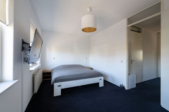 Hoekwoning te koop: Oosthoekweide 28, Hellevoetsluis