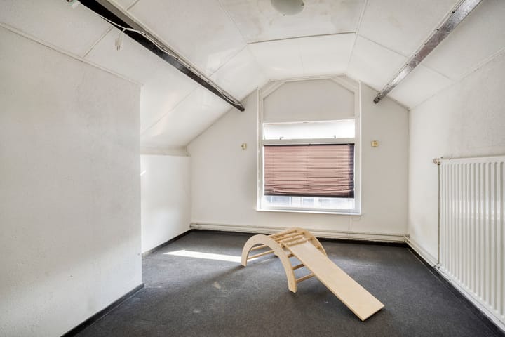 Hoekwoning te koop: Continentenlaan 93, Veendam