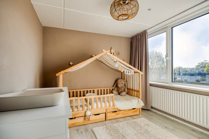 Hoekwoning te koop: Continentenlaan 93, Veendam