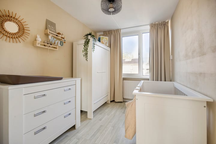 Hoekwoning te koop: Continentenlaan 93, Veendam
