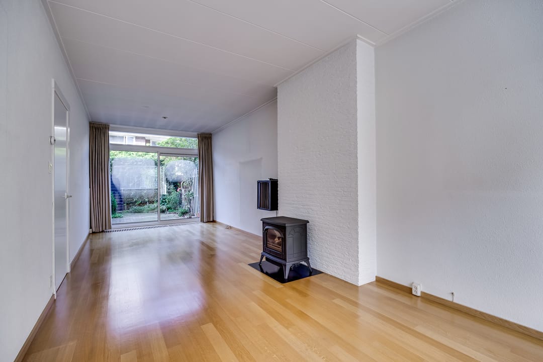 Photo 7 of Von Weberstraat 8
