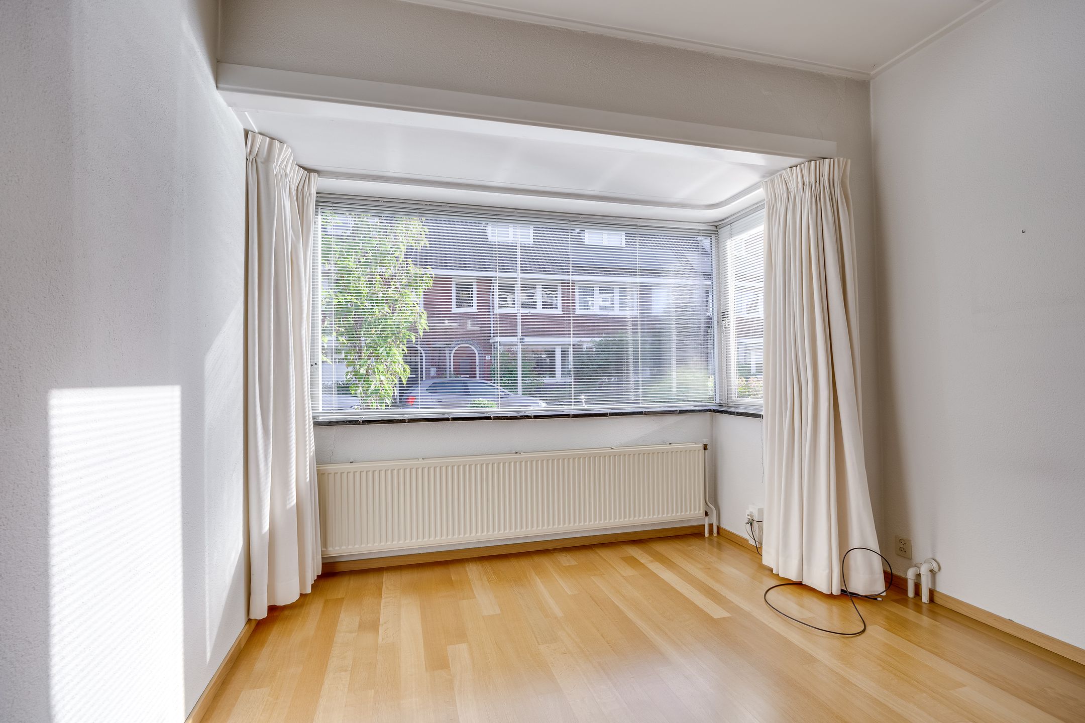 Photo 6 of Von Weberstraat 8
