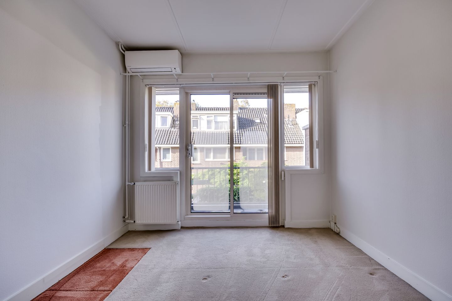 Photo 19 of Von Weberstraat 8