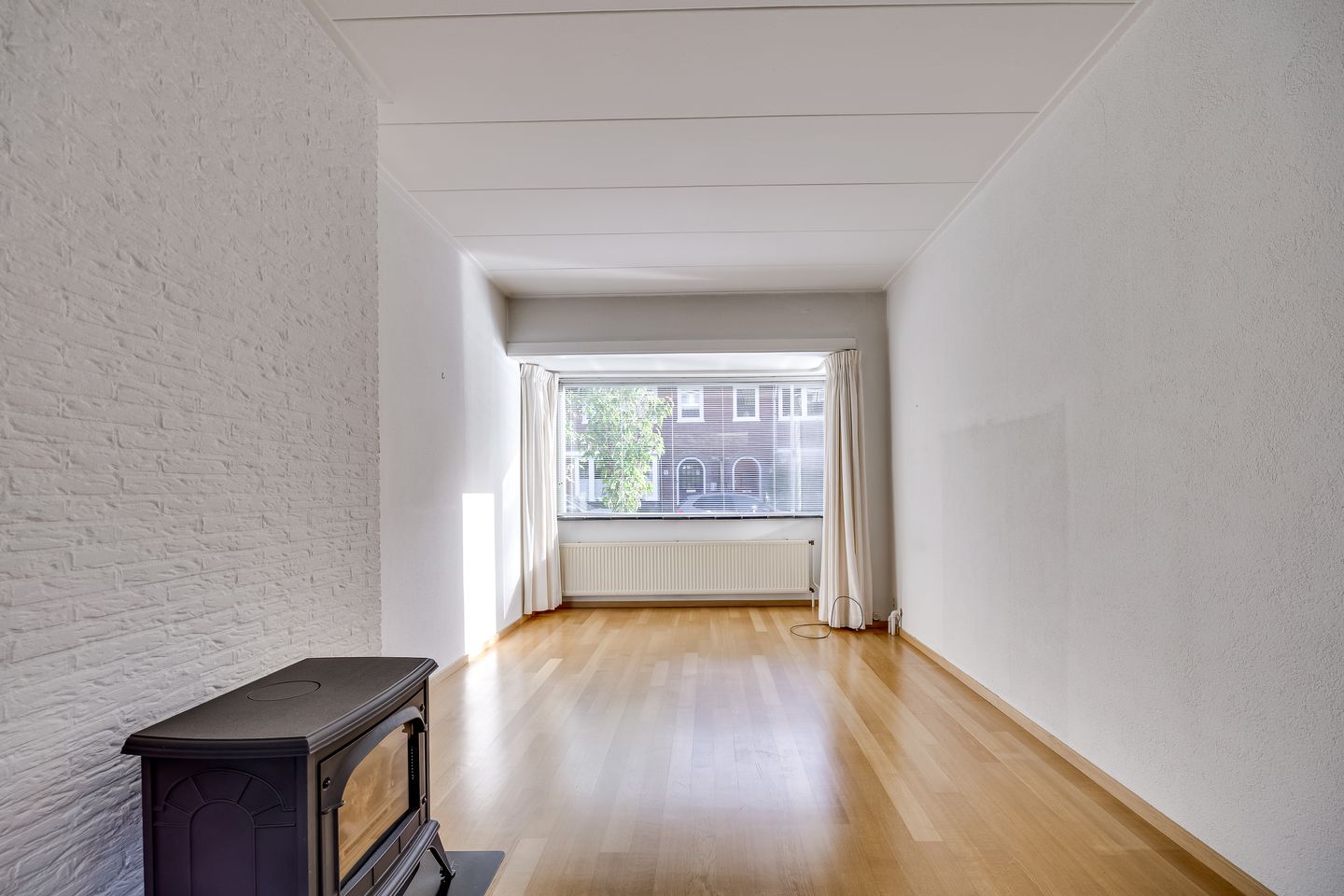 Photo 4 of Von Weberstraat 8