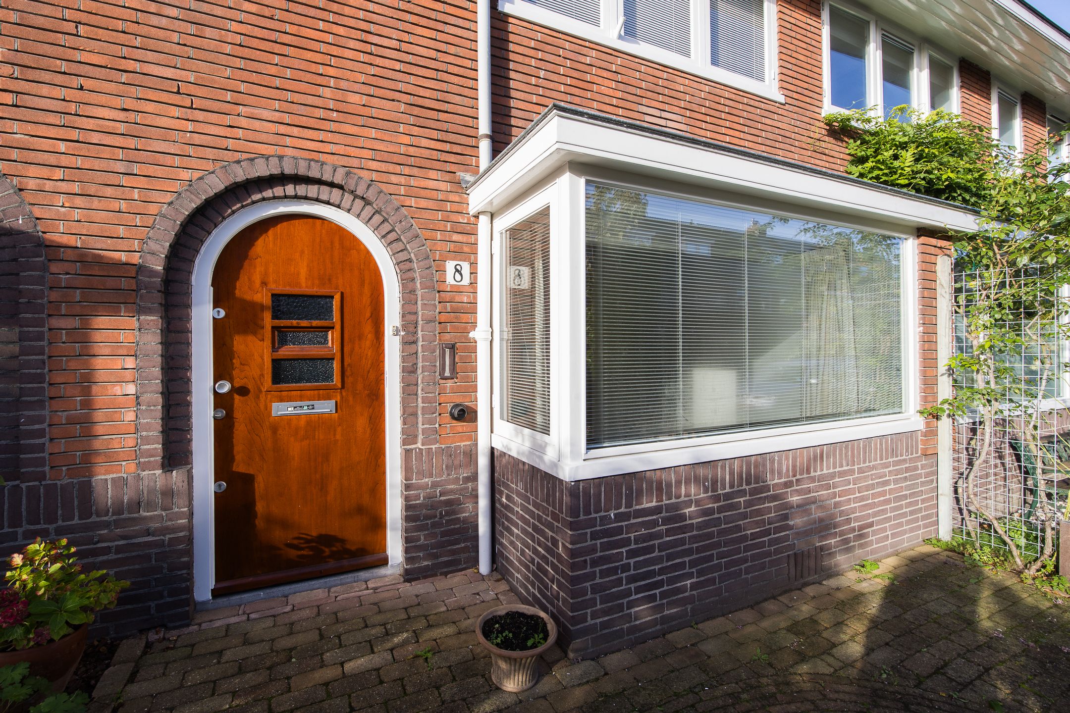 Photo 3 of Von Weberstraat 8