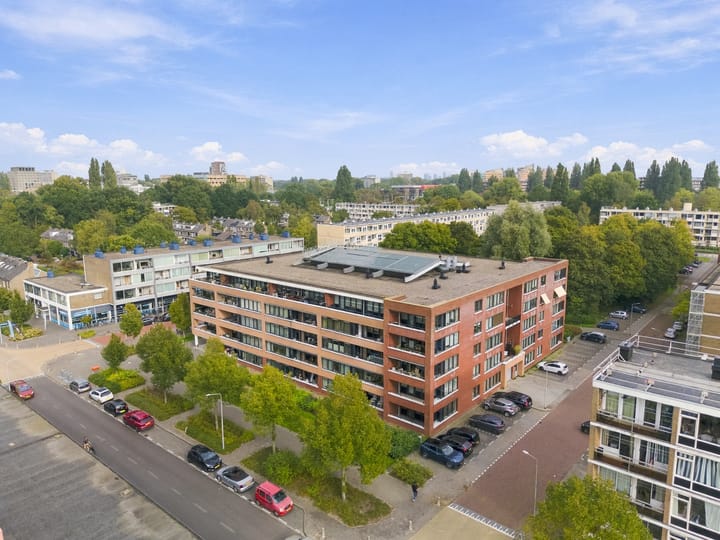 Appartement te koop: Johannes Calvijnlaan 21, Amstelveen