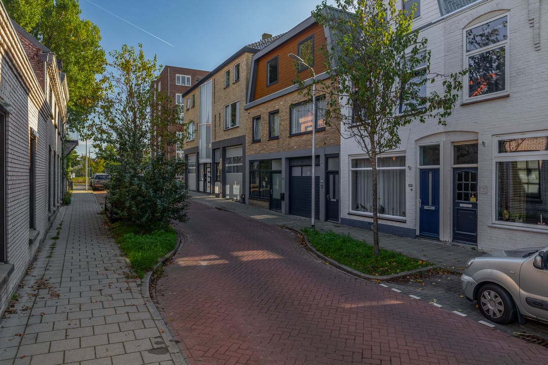Photo 22 of Stationsstraat 100-B