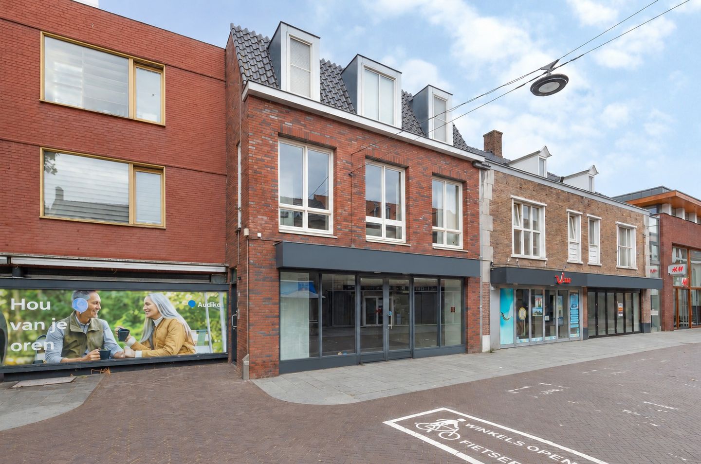 Bekijk foto 1 van Grotestraat 76