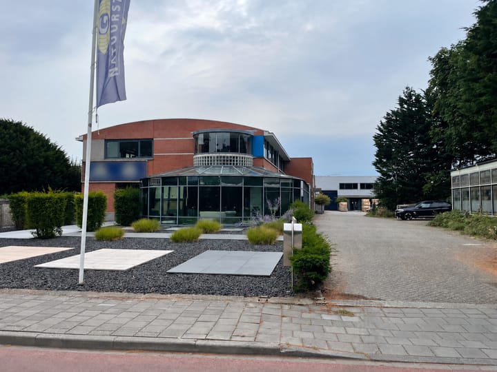 Weeresteinstraat 128, Hillegom
