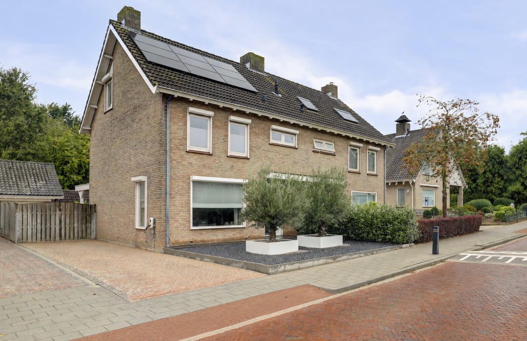 Foto 1 van Sint Annatroonstraat 45