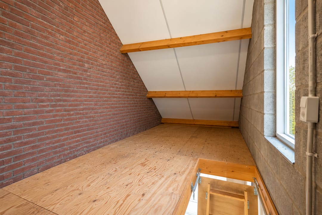 Photo 26 of Burgemeester Van Laarstraat 36