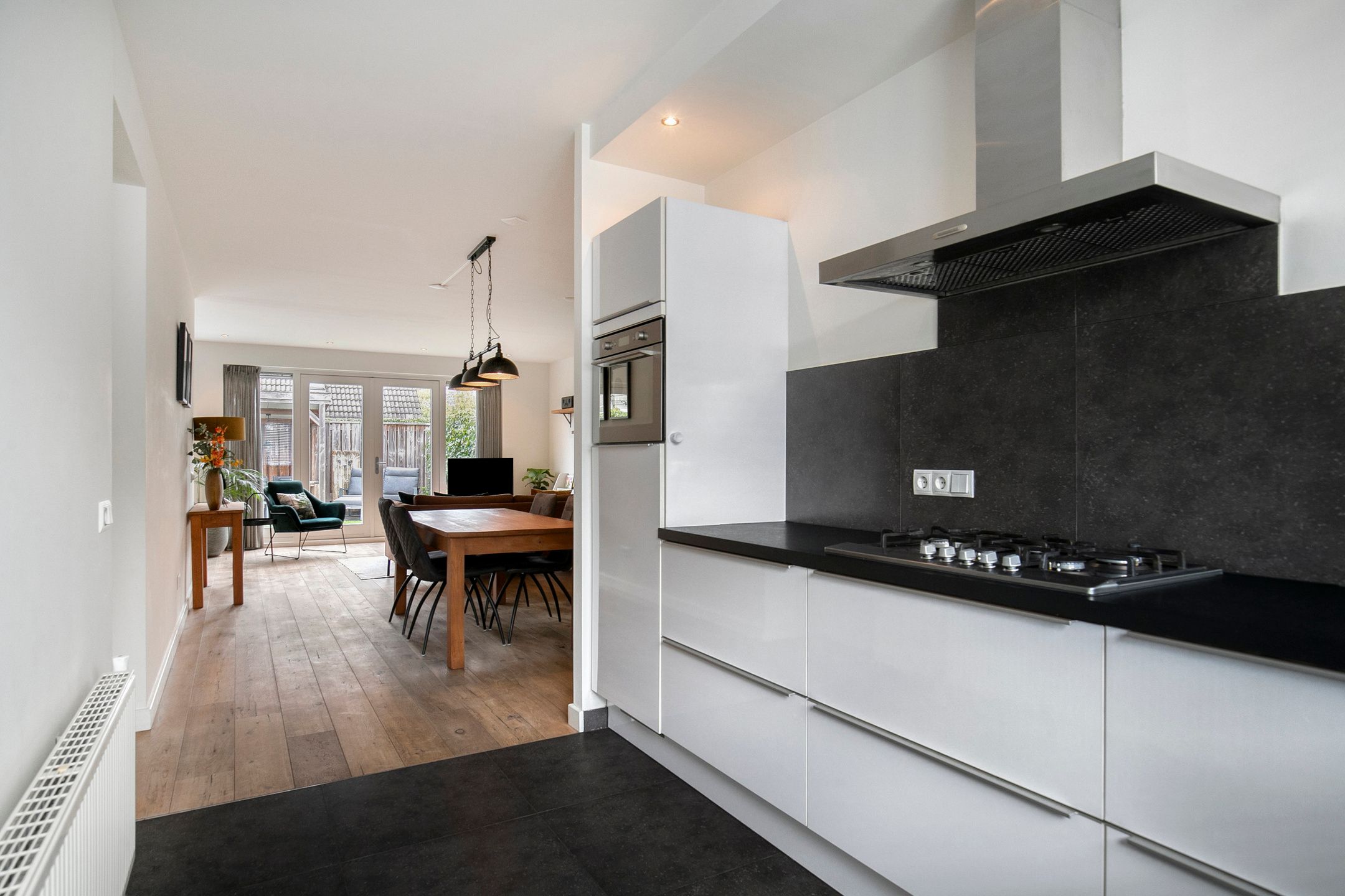 Photo 18 of Aan de Heerstraat 6