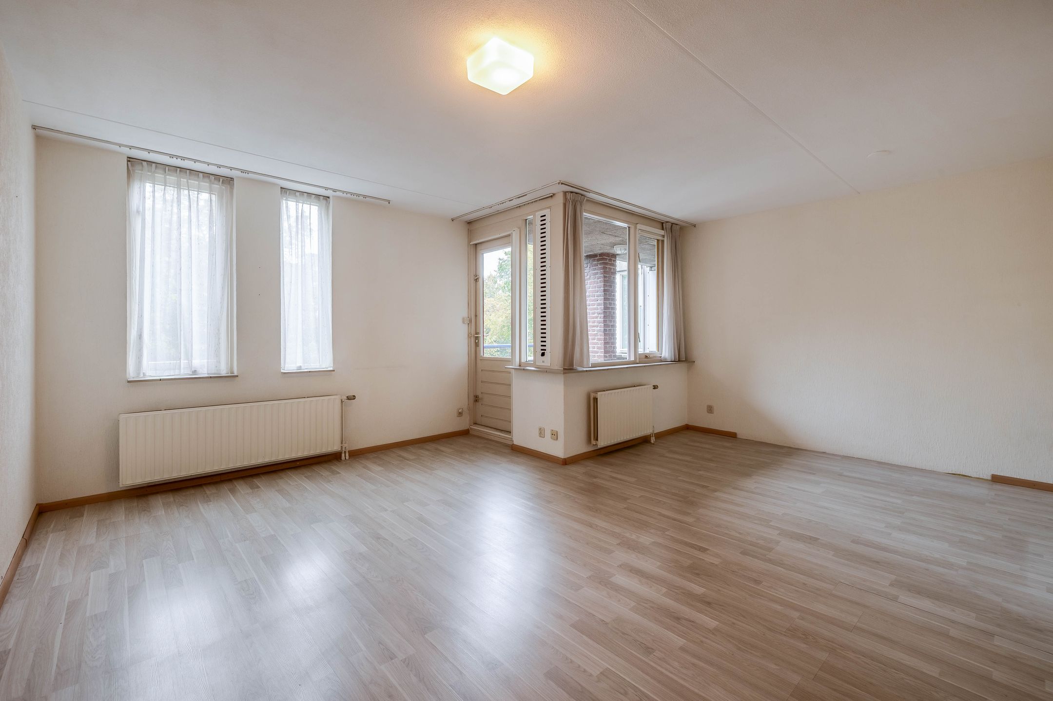 Photo 24 of Weteringdwarsstraat 15