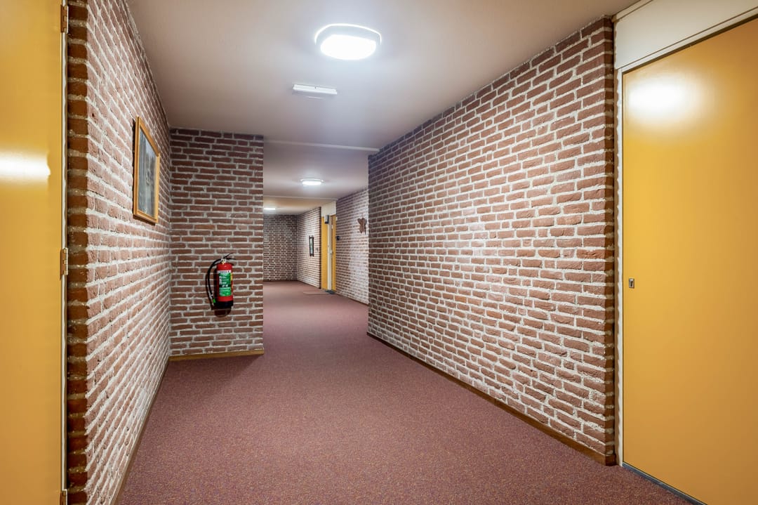 Photo 8 of Weteringdwarsstraat 15