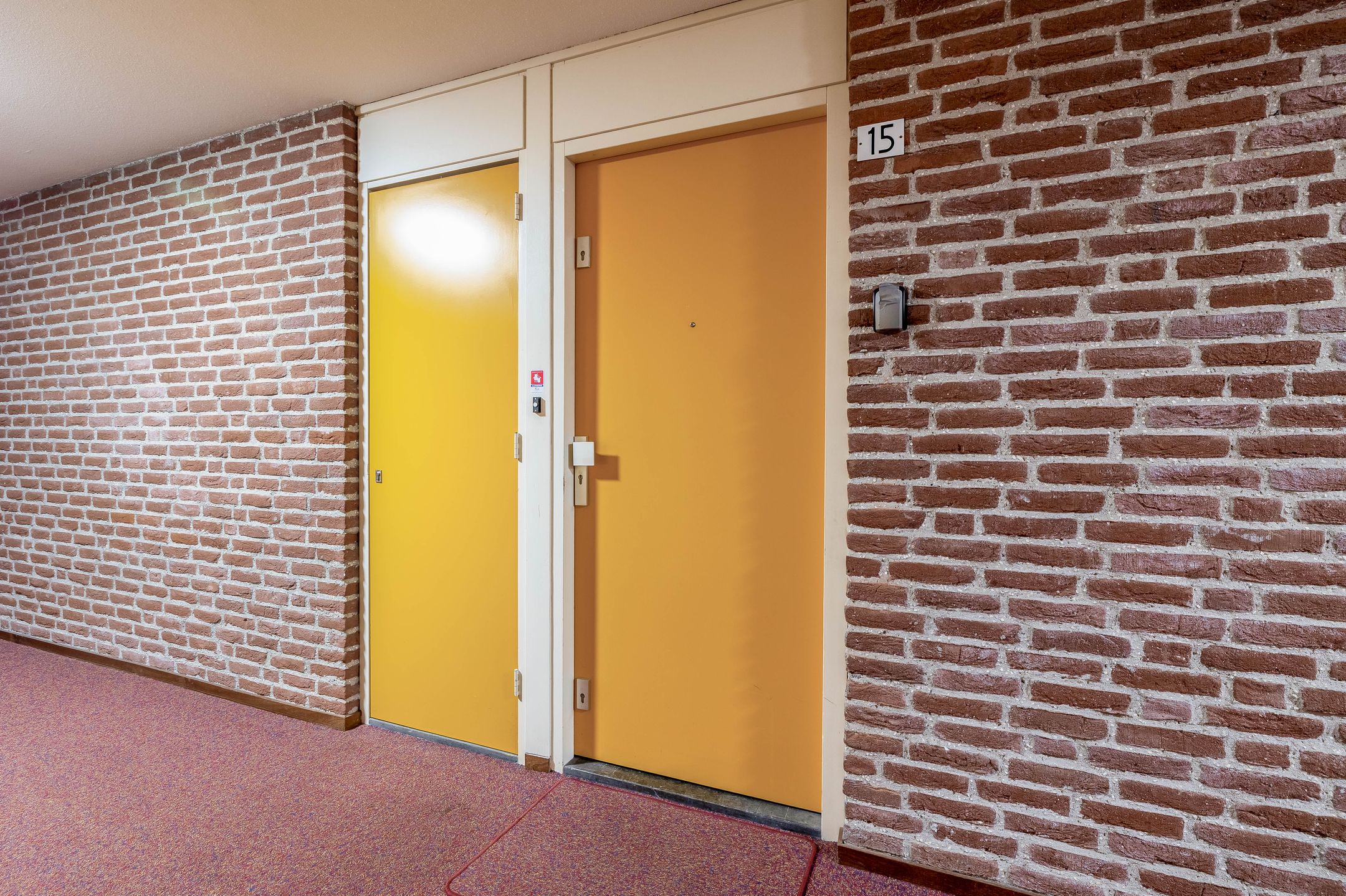 Photo 9 of Weteringdwarsstraat 15