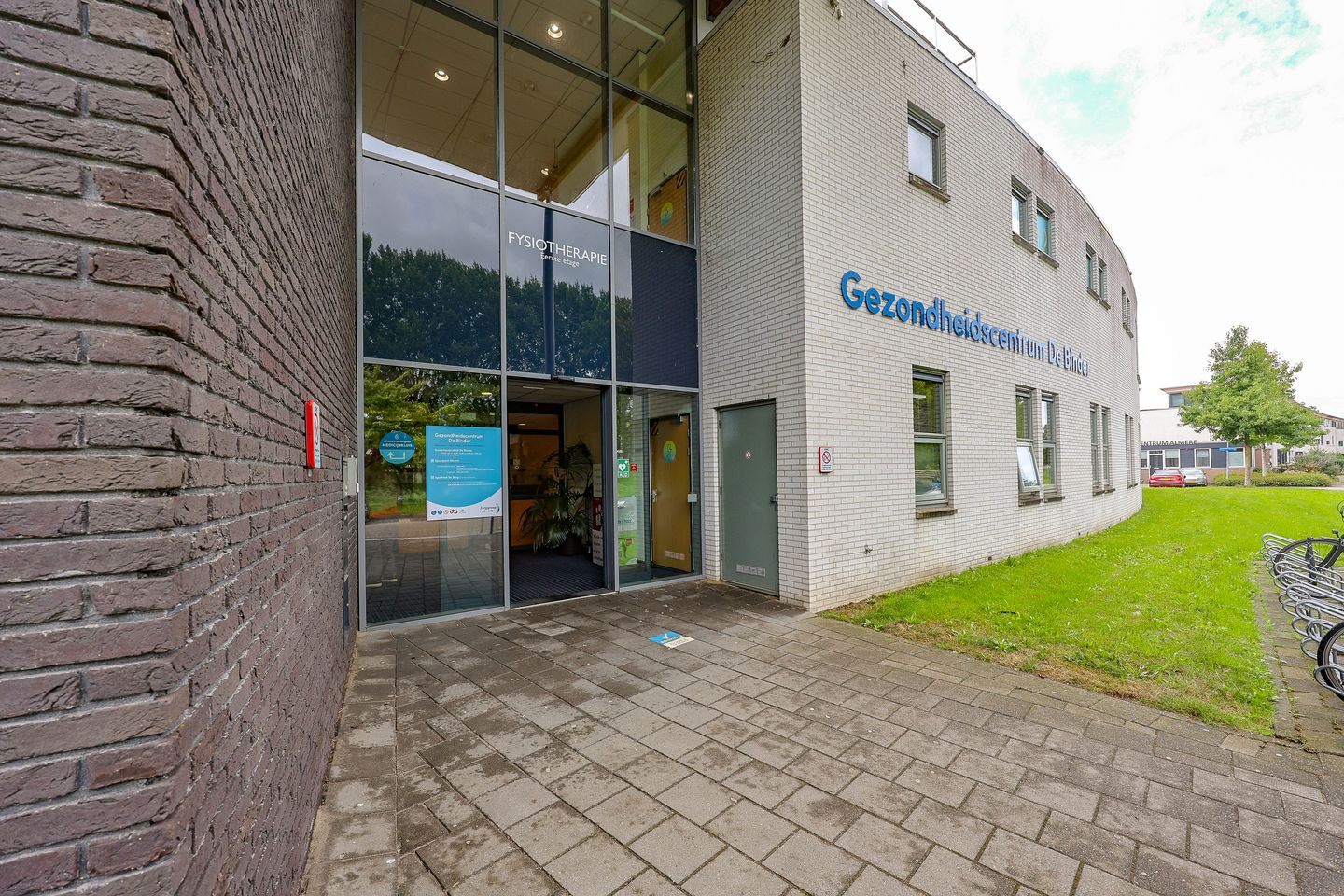 Bekijk foto 2 van Edelhertweg 21