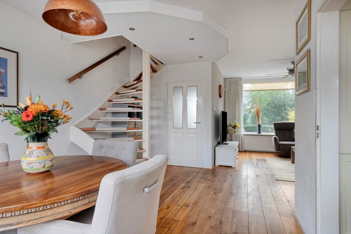 Tussenwoning te koop: van Goghlaan 7, Scherpenzeel (Ge)